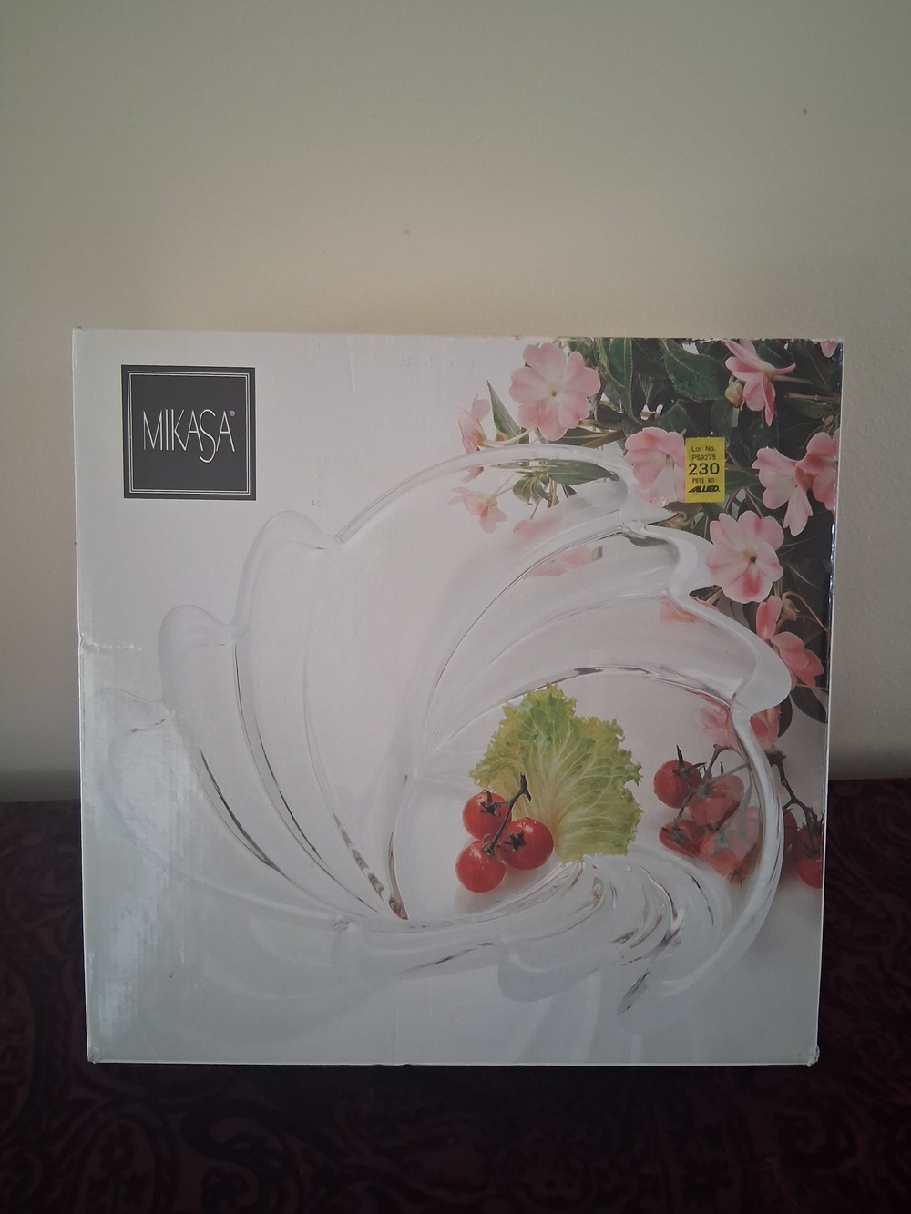 Mikasa Clear Glass Swirl Bowl - Clear